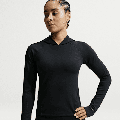 Nike Universa
